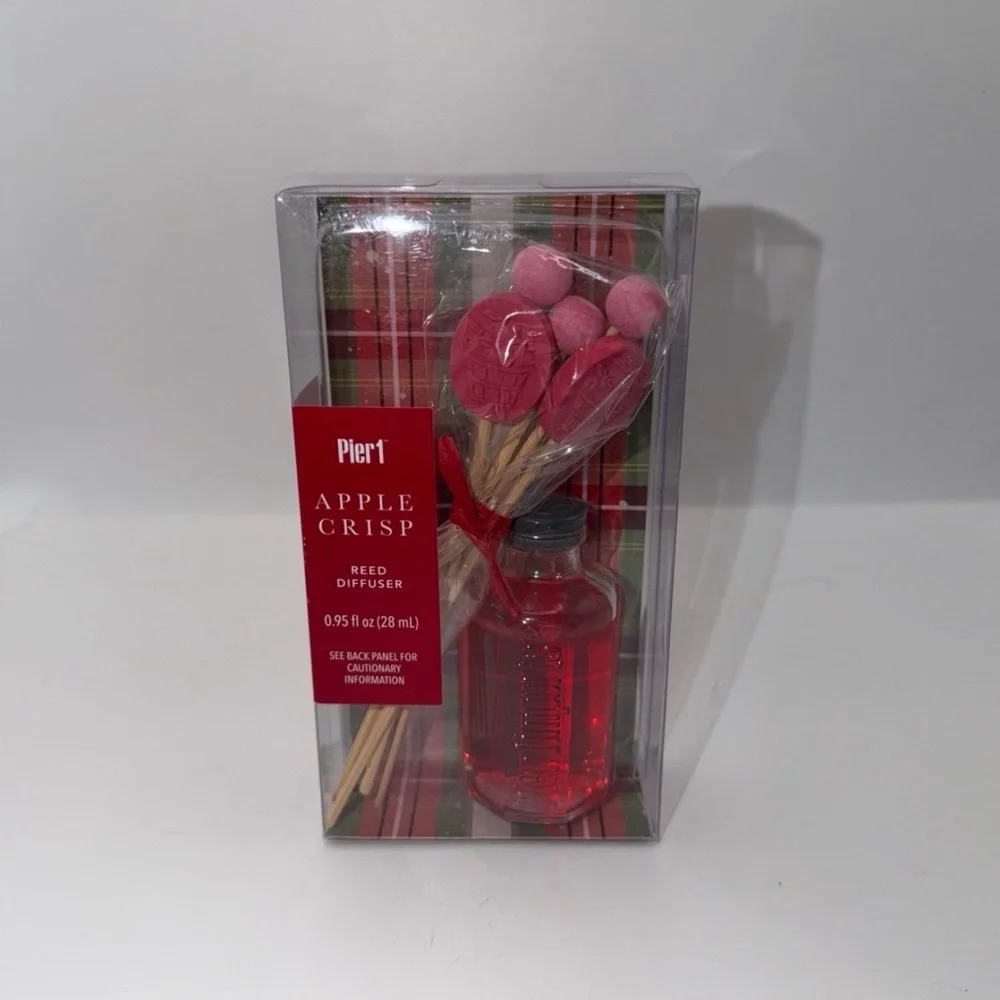 NEW Retired Pier 1 Apple Crisp Reed Diffuser